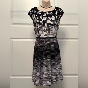 Elegant Black and White Dress size Large